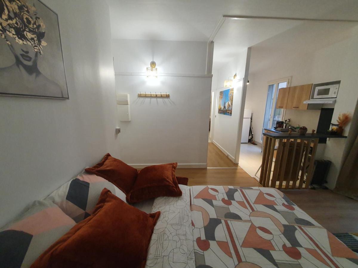 Voisin De Louis Xiv,Free Parking Apartment แวร์ซาย ภายนอก รูปภาพ