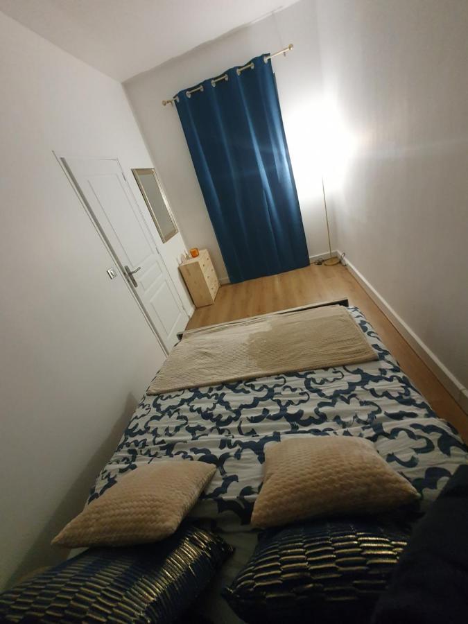 Voisin De Louis Xiv,Free Parking Apartment แวร์ซาย ภายนอก รูปภาพ
